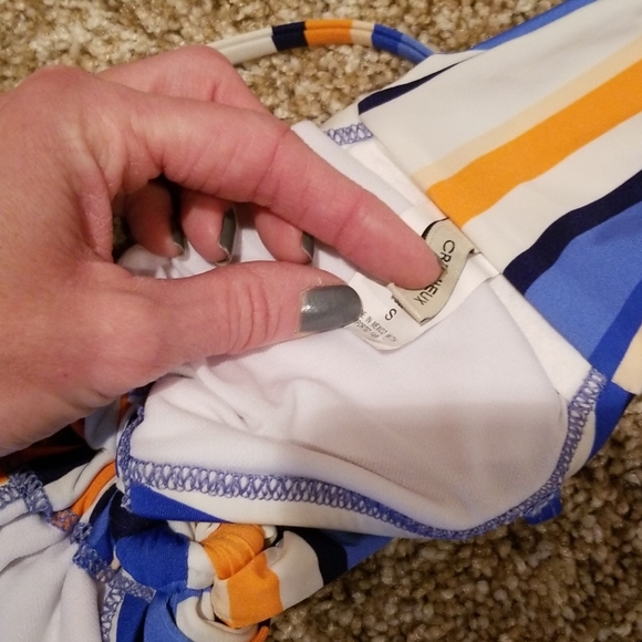 Bikini - Picture 3 of 3